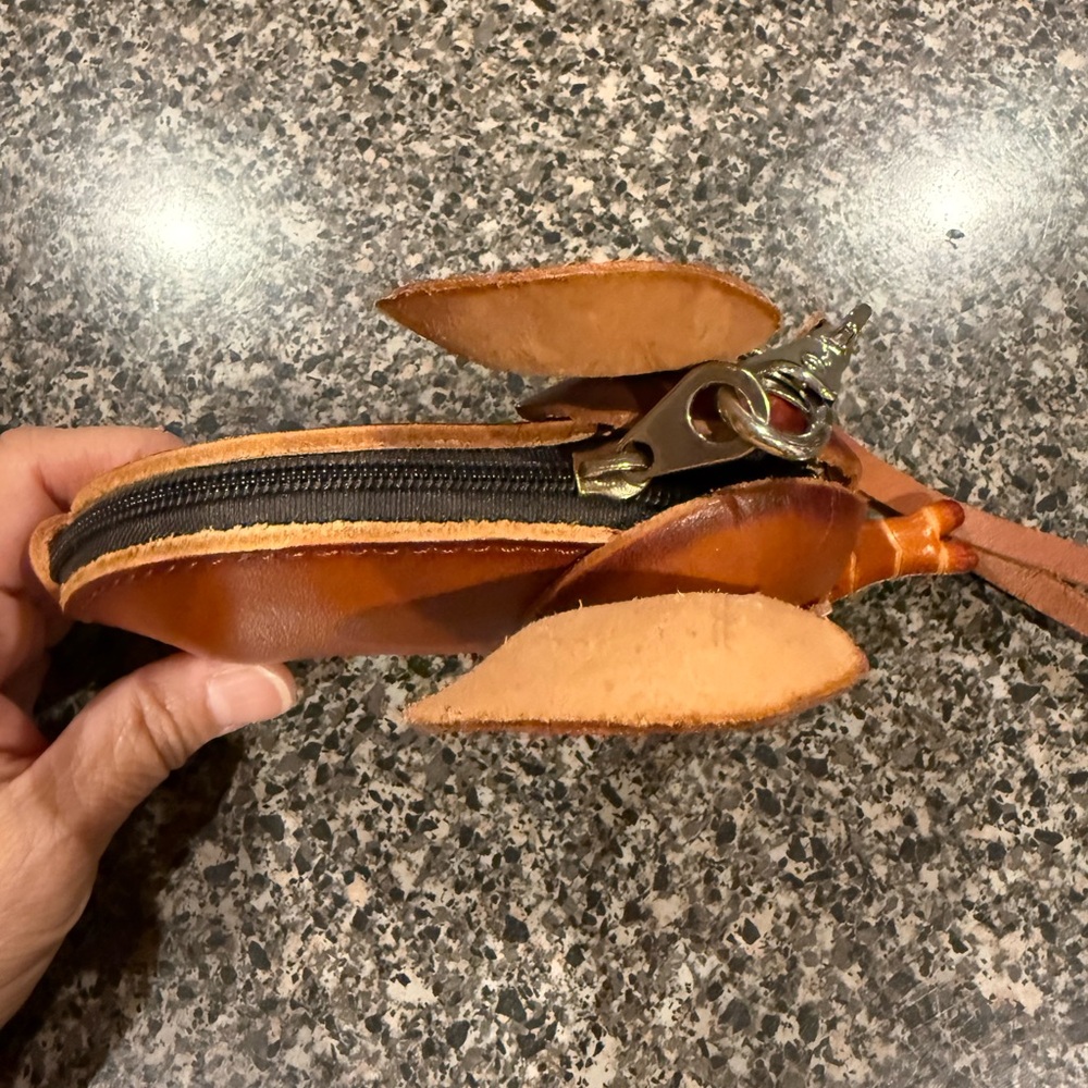 Brown Elephant Leather Coin/Keychain Genuine Leather - Picture 3 of 6